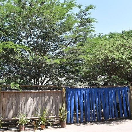 Rainbow Executive Lodge Boma la Ngombe Εξωτερικό φωτογραφία
