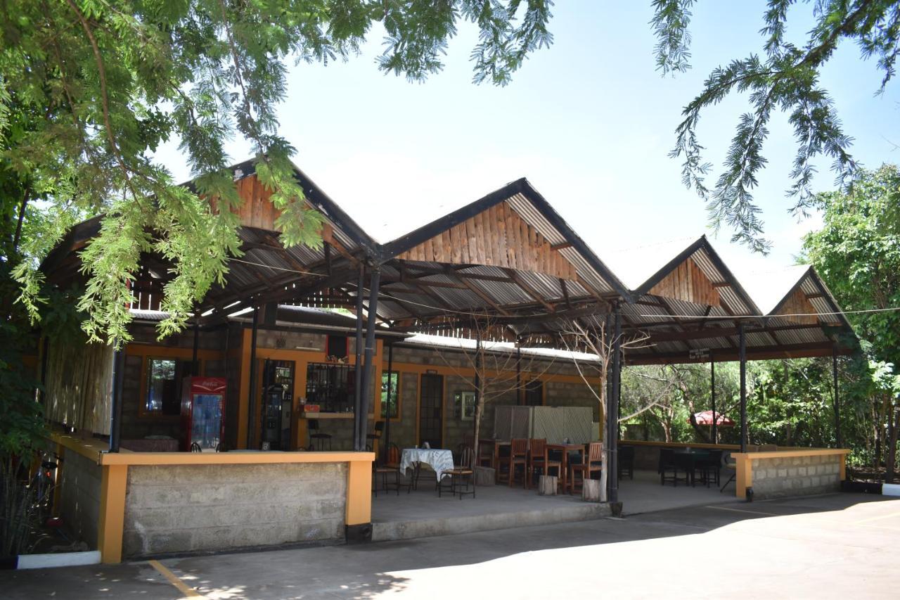 Rainbow Executive Lodge Boma la Ngombe Εξωτερικό φωτογραφία