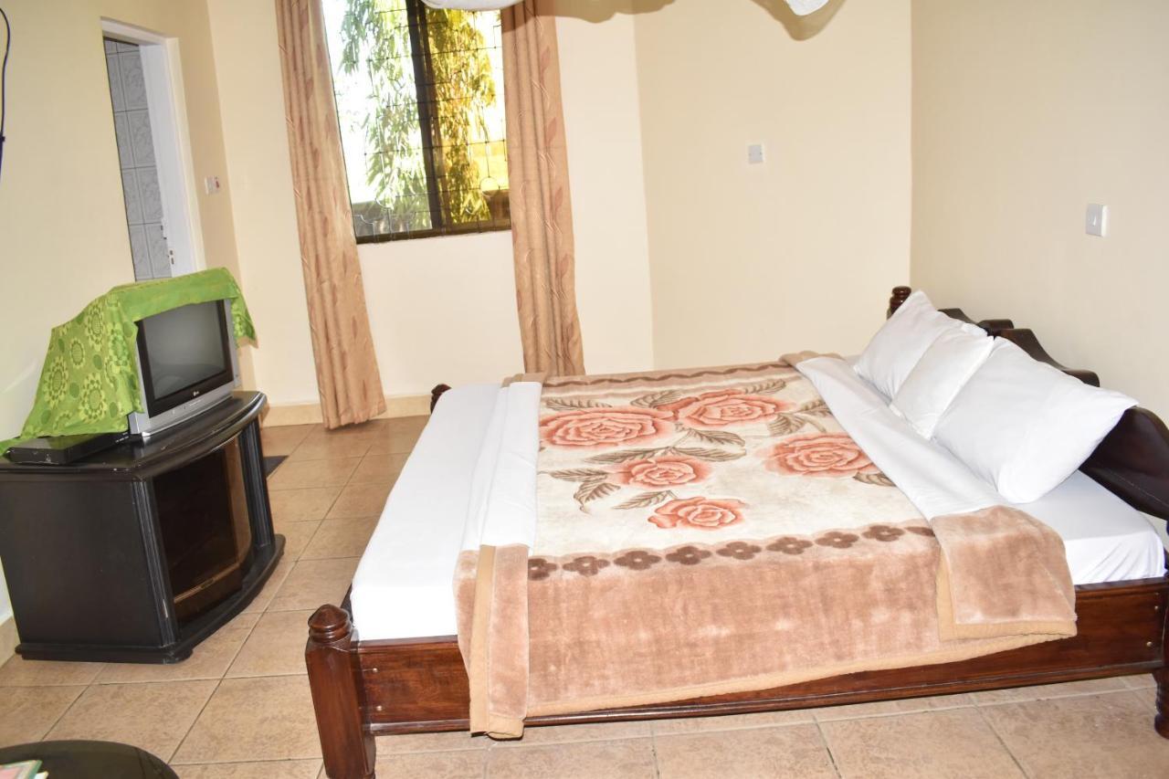 Rainbow Executive Lodge Boma la Ngombe Εξωτερικό φωτογραφία