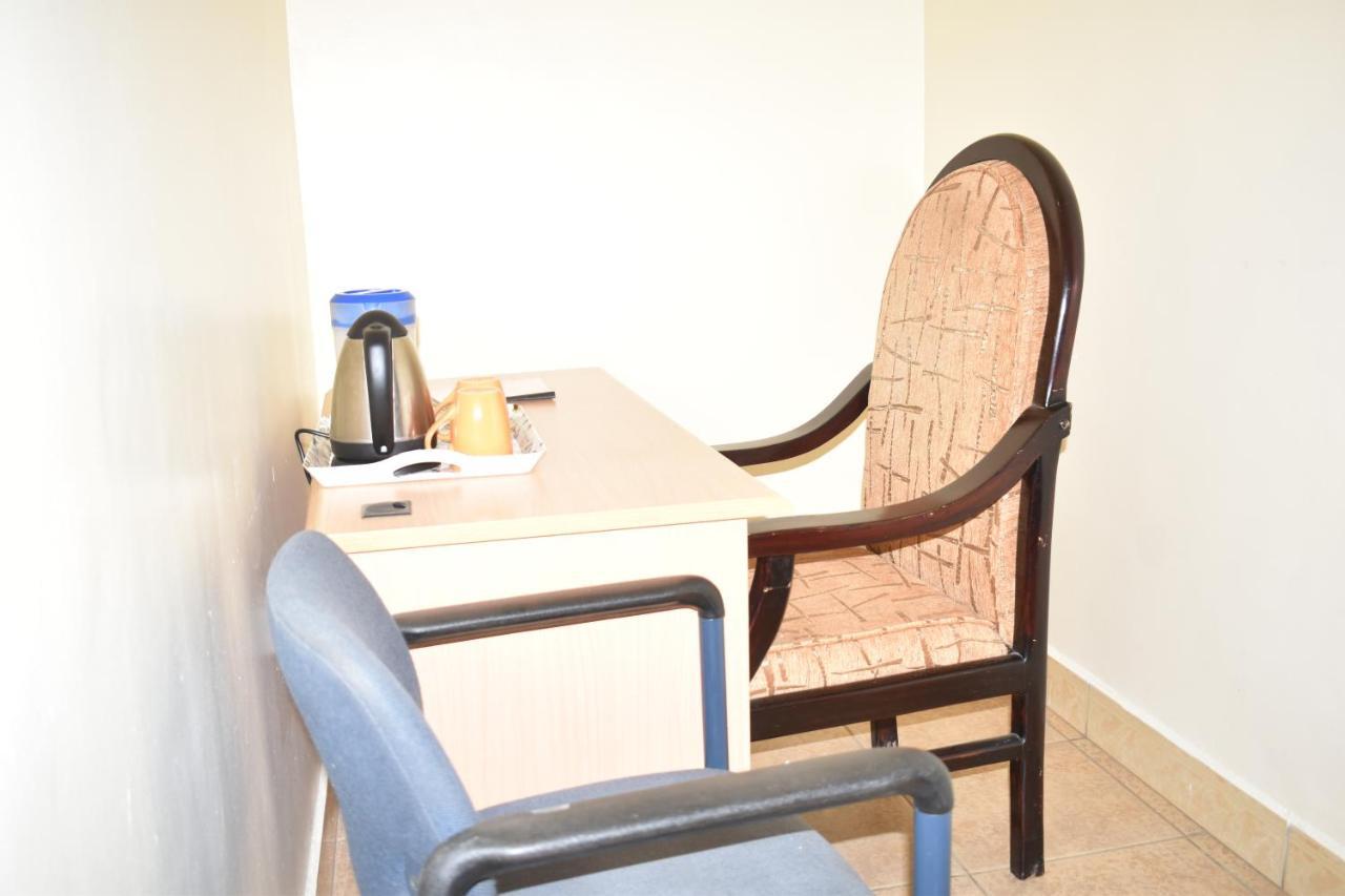 Rainbow Executive Lodge Boma la Ngombe Εξωτερικό φωτογραφία